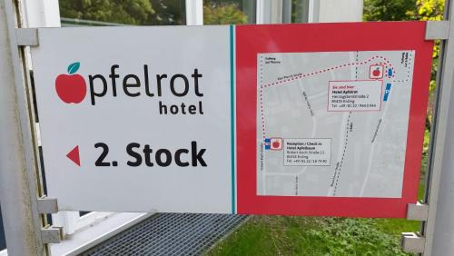 Altenerding Hotel | Hotel-Etage Apfelrot
