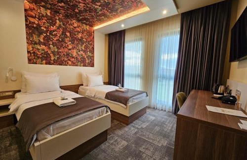 Tuzla Canton Hotel | Hotel ETNA