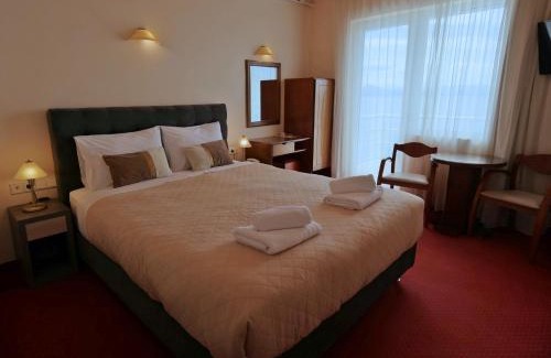 Loutraki-Agioi Theodoroi Hotel | Hotel Excelsior