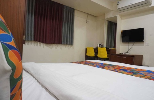 Koregaon Park Hotel | Hotel Executive Residency