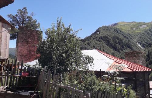 Lalkhori House | Hotel Family Bachi