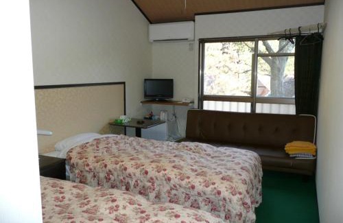 Nikko House | Hotel Famitic Myojin