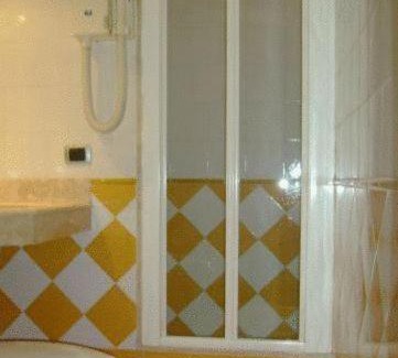 Rione XVIII Castro Pretorio Hotel | Hotel Fenicia