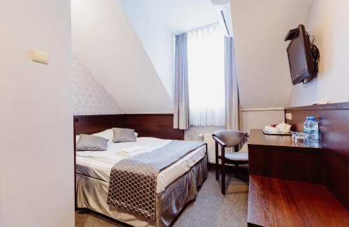 Debniki Hotel | Hotel Fero Express POKOJE KLIMATYZOWANE AC