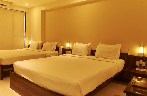 Shirdi Hotel | Hotel G-Square