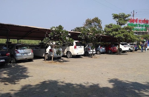 Koregaon Hotel | Hotel Gandharv Garden