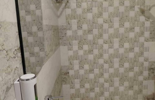 Varanasi Hotel | Hotel Ganga Vatika By GRB