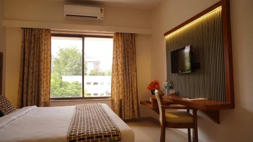 Shirdi Hotel | Hotel Ganpati Palace Shirdi Newly Renovated