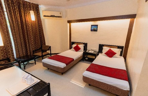 Panvel Hotel | Hotel Garden