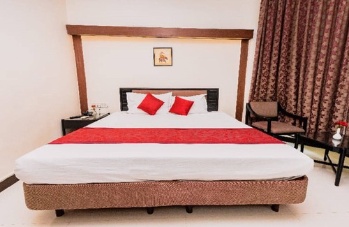 Panvel Hotel | Hotel Garden