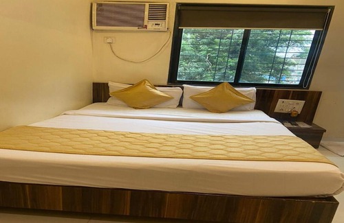 Kurla West Hotel | Hotel Garden Park - Near Bandra Kurla Complex