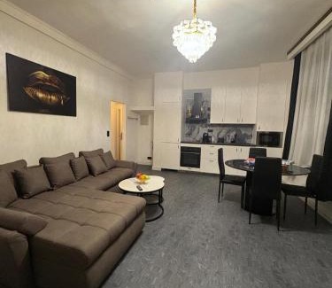 Evere Apartment | Hôtel Garden's jacuzzi spa 3
