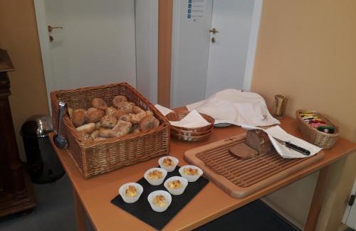 Neustadt bei Coburg Hotel | Hotel Garni am Markt - Businesshotel - Frühstücksbuffet - Fahrradabstellplatz - Hunde willkommen