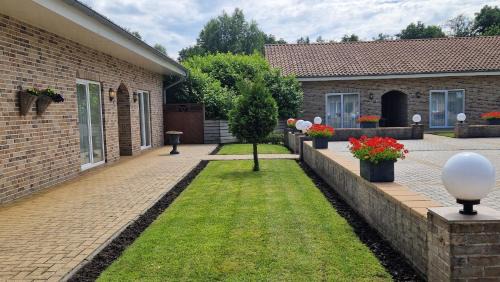 Bunde Apartment | Hotel Garni Am Lindenhof Bunde
