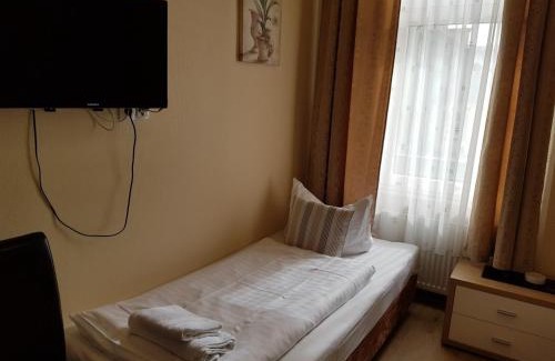 Offenbach am Main Hotel | Hotel garni Djaran