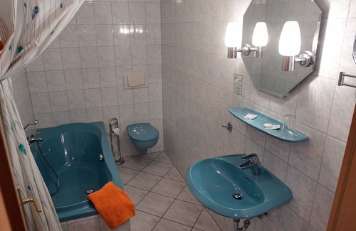 Arnstadt Hotel | Hotel Garni Goldene Henne