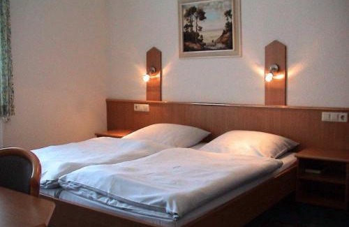 Neu-Ulm House | Hotel Garni Kreuzäcker