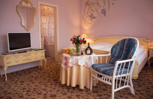 Goessweinstein House | Hotel Garni Regina