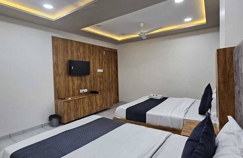 Vastrapur Hotel | HOTEL GATEWAY INN