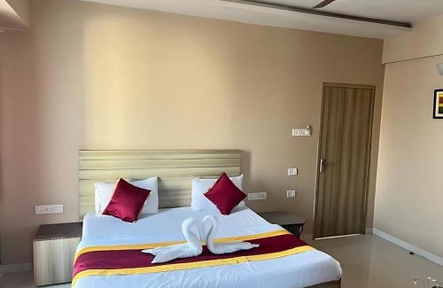 Kharadi Hotel | Hotel Gaurav Residency