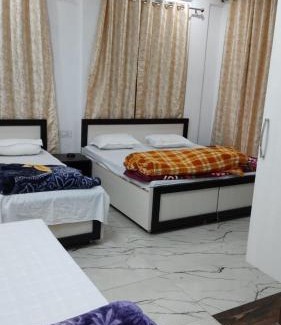 Karnaprayag Hotel | Hotel geeta bhawan