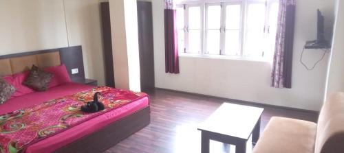 Ravangla Hotel | HOTEL GHAKHEl