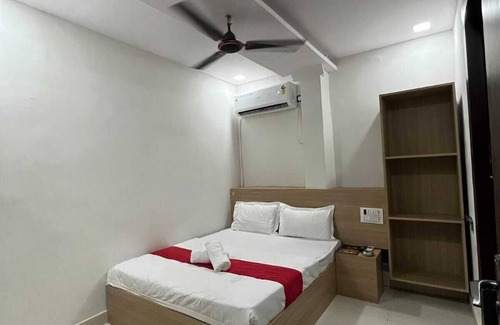Kota Hotel | Hotel Ghoonghat