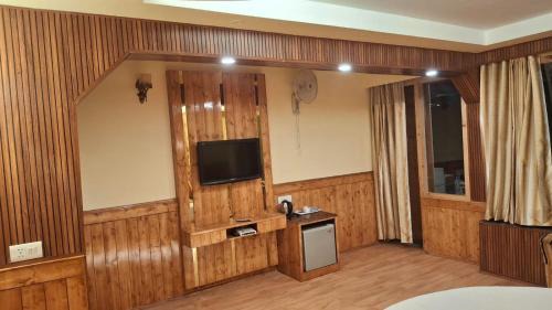 New Manali Hotel | Hotel Glacier Resort