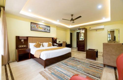 Wellington Pier Hotel | Hotel Godwin - Colaba