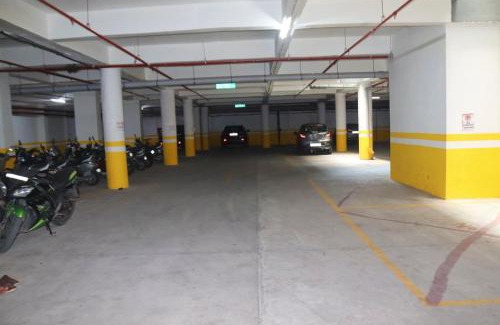 Surat Hotel | Hotel Gold Palace Inn
