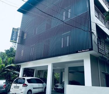 Kakkanad Hotel | Hotel Gold Suite, Kakkanad