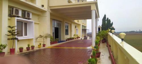 Bhadrak Hotel | Hotel Golden Anchor Dhamara
