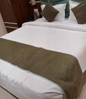 Kankarbagh Hotel | Hotel Golden Crystal Best Hotel in kankarbagh Patna