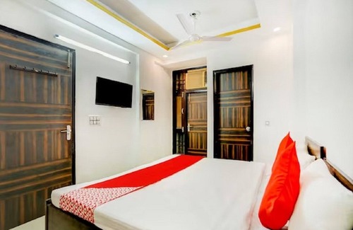 Indirapuram Hotel | Hotel Golden Inn