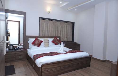 Gwalior Hotel | Hotel Golden Palace