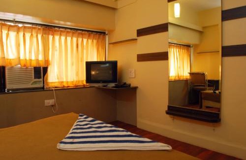 Kurla West Hotel | HOTEL GOLDEN PALACE PVT LTD