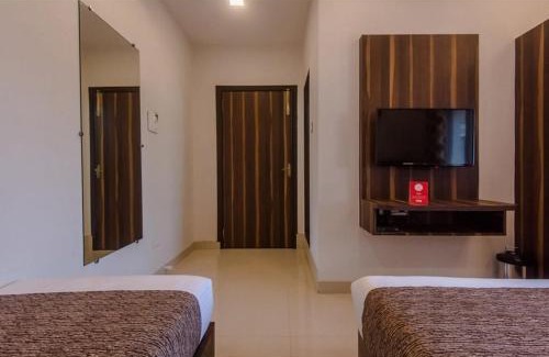 Jogeshwari West Hotel | Hotel Golden Palms
