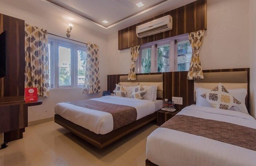 Jogeshwari West Hotel | Hotel Golden Palms