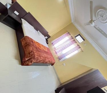 Nathdwara Hotel | Hotel Gopi Vallabh I 200mtr from shreenathji temple only 966o9o1oo6