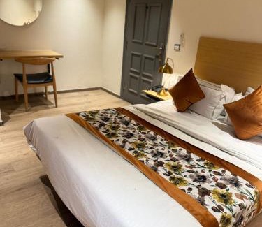 Delhi Hotel | Hotel Grand Arcasia Dilshad Garden