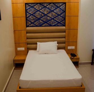 Henima Hotel | Hotel Grand Lotus