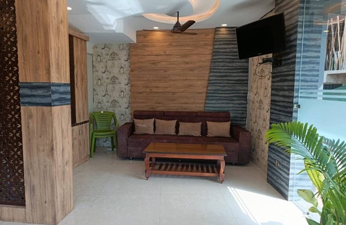 Jhansi Hotel | Hotel Green Galaxy