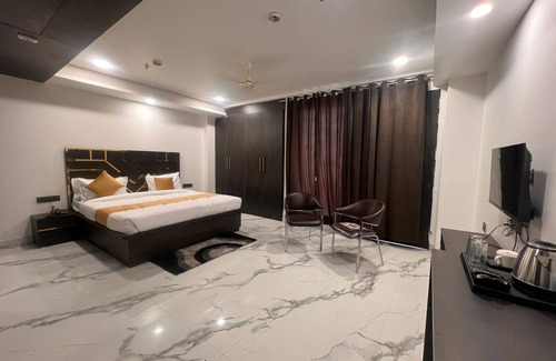 Karkardooma Hotel | Hotel Grey Sky