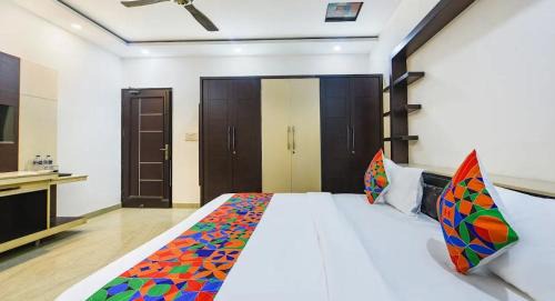 Anand Vihar Hotel | Hotel GreySky Residency