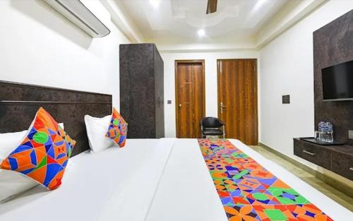 Anand Vihar Hotel | Hotel GreySky Residency
