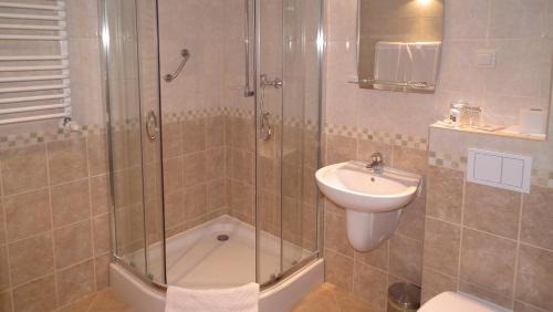 Koszalin Hotel | Hotel Gromada Arka Lux