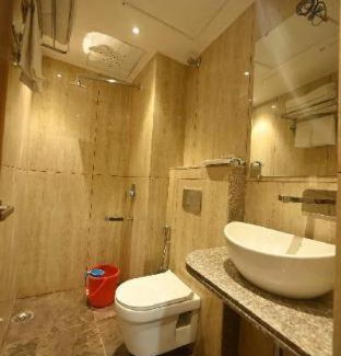 Mahipalpur Extension Hotel | Hotel Gross inn Suites Near Delhi Airport