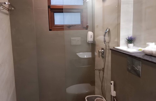 Hauz Khas Hotel | HOTEL GROVE RESIDENCY