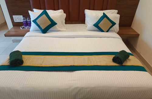 Triplicane Hotel | Hotel GT Galaxy