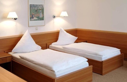 Steinen Hotel | Hotel Höllsteiner Hof